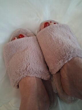 Women's Worn Plush Open-Toe Slide Slippers - Dusty Pink